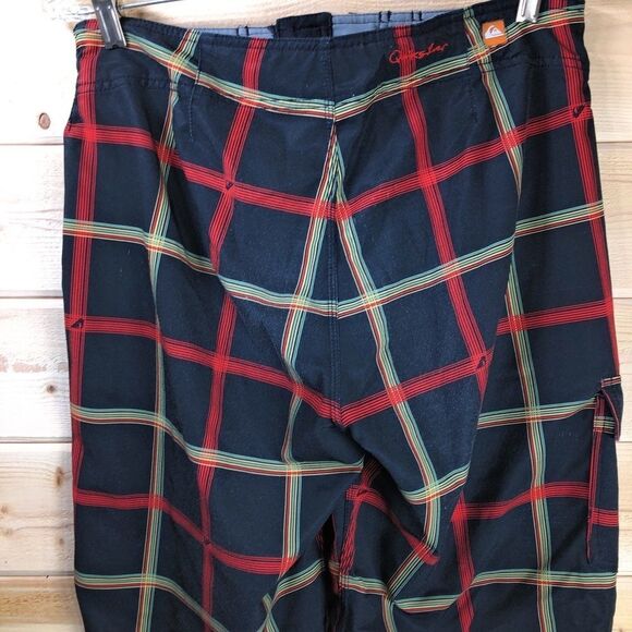 Quiksilver Board Shorts - Picture 4 of 5